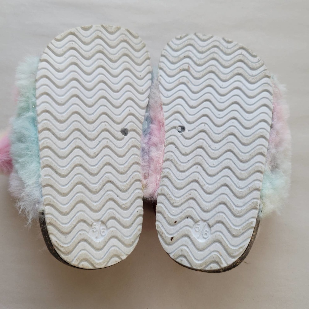 Wonder Nation Tie Dye Open Toe Fuzzy Sandals - Picture 6 of 7